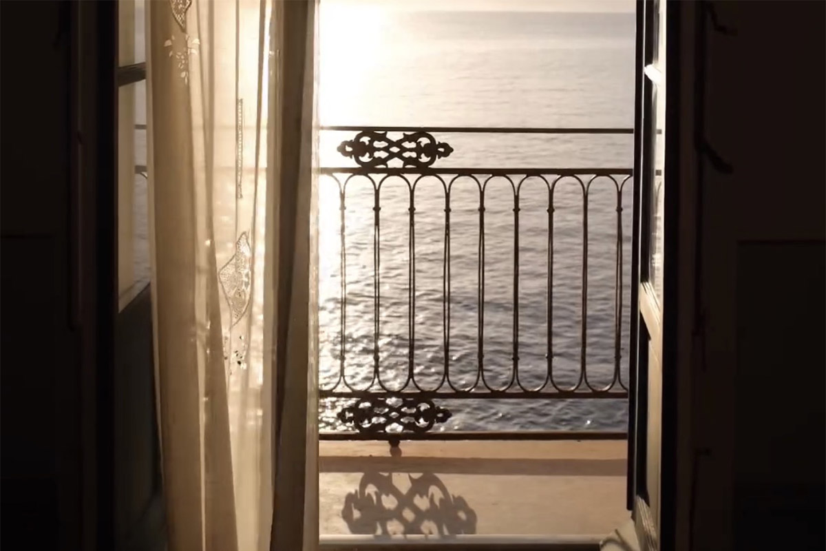 The art of staying in Syros