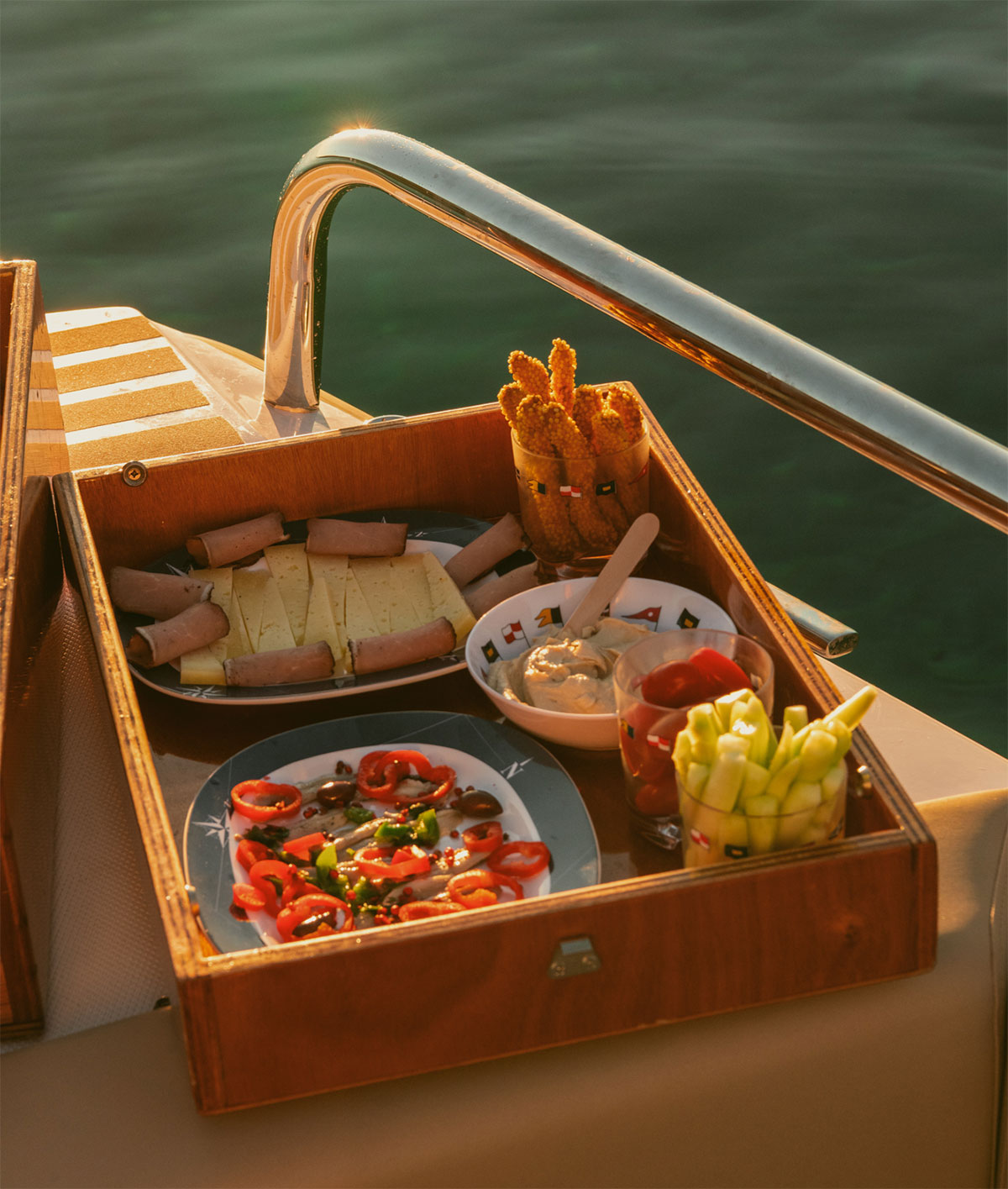 private-boat-trips-syros-lunch