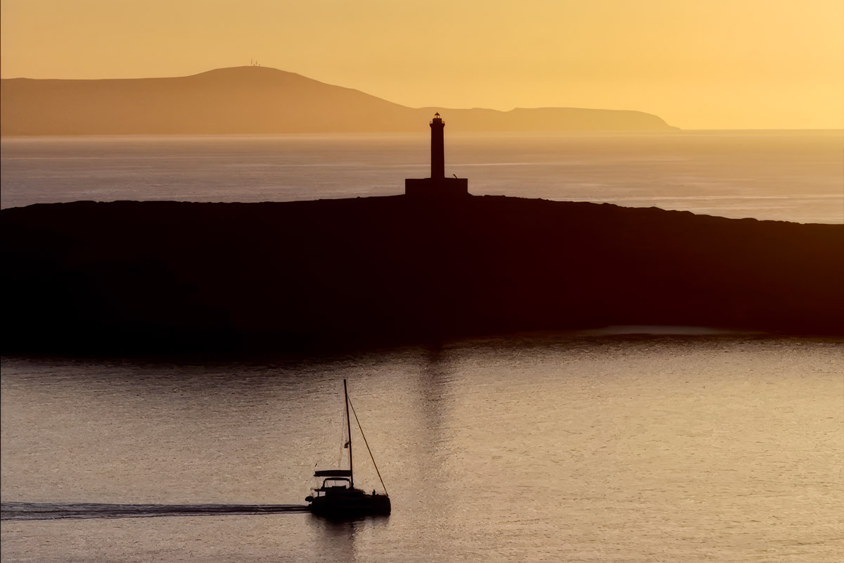 Planning a trip to Syros: why the best summers are decided in autumn